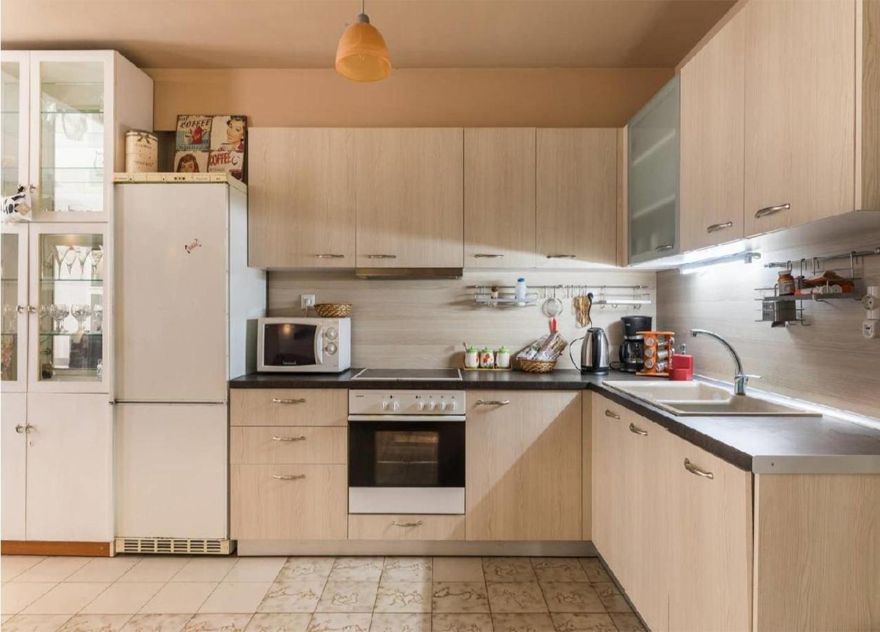 Apartament 2Bd- Perfect Location With Square View Saloniki Zewnętrze zdjęcie
