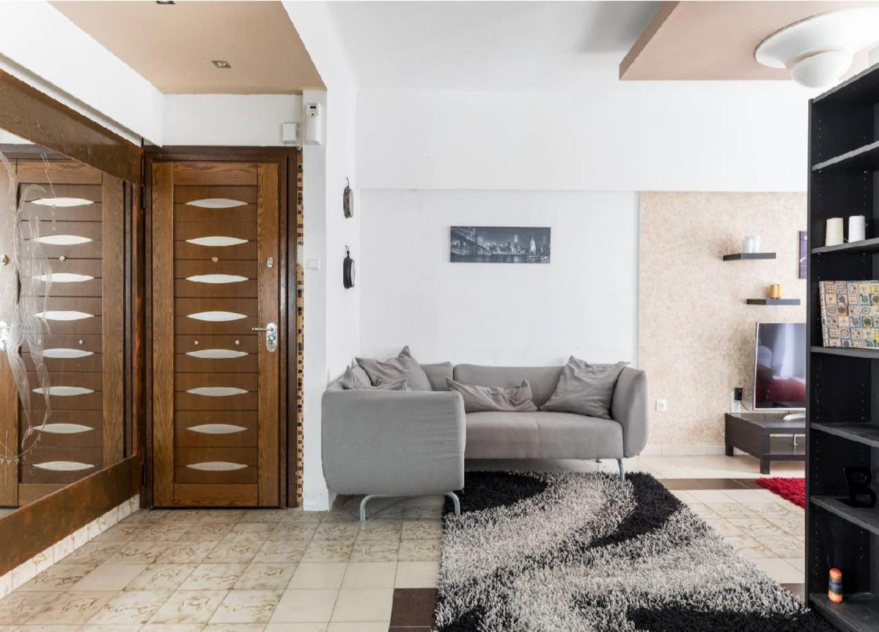 Apartament 2Bd- Perfect Location With Square View Saloniki Zewnętrze zdjęcie